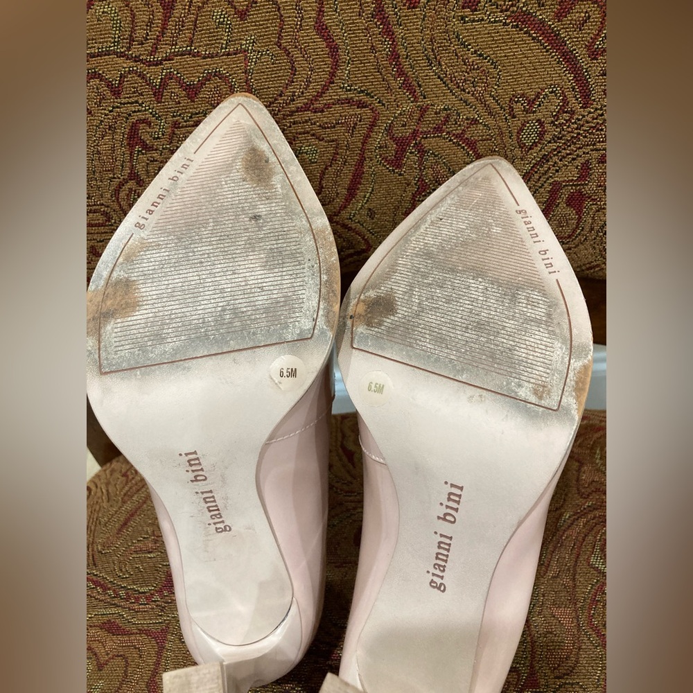 Giani Bini Women's Patent Pointed-Toe Pumps in Nude Pink - Picture 8 of 10